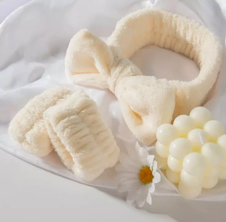 MoodLash Kasvojen pesupanta 1kpl ja rannesuojat 2kpl - Ripsipidennykset - 18500163 - 1